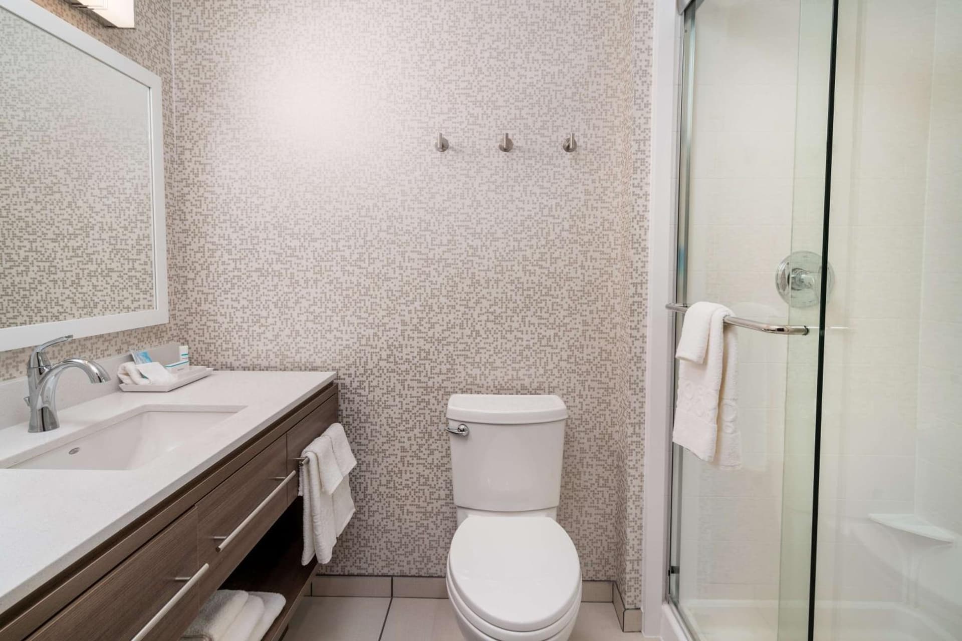 Home2 Suites Corona, Ca gallery photo in Corona, CA — image 16