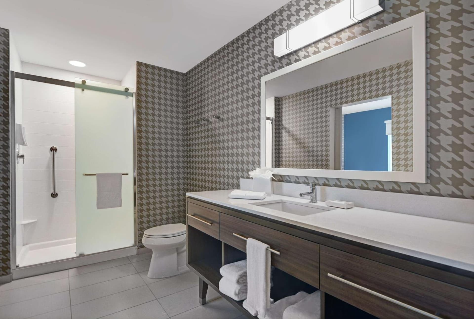 Home2 Suites by Hilton Fort Myers Colonial Blvd gallery photo in Fort Myers, FL — image 17