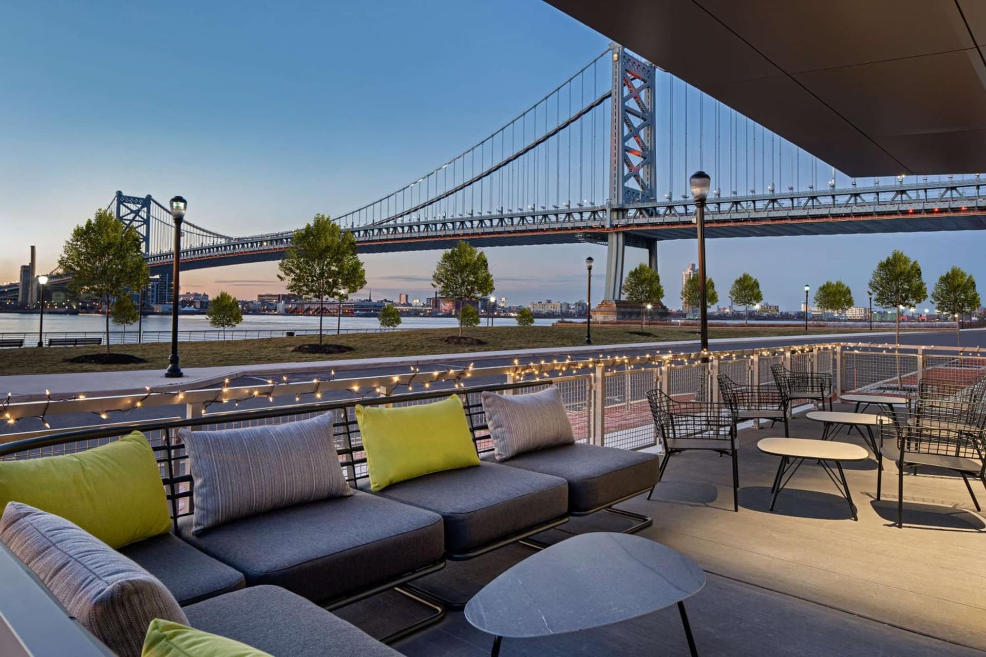 Hilton Garden Inn Camden Waterfront Philadelphia property views in Camden, NJ — gallery photo 3
