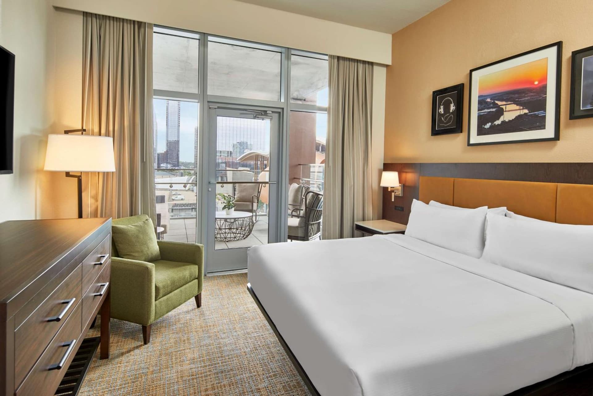 Embassy Suites by Hilton Nashville Downtown gallery photo in Nashville, TN — image 14