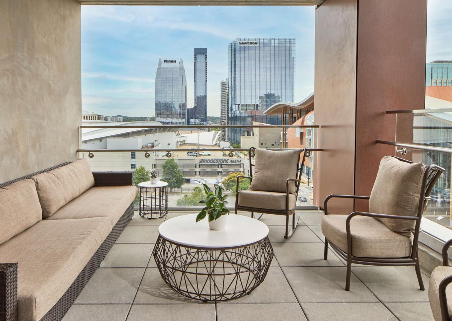 Embassy Suites by Hilton Nashville Downtown interior in Nashville, TN — gallery photo 2