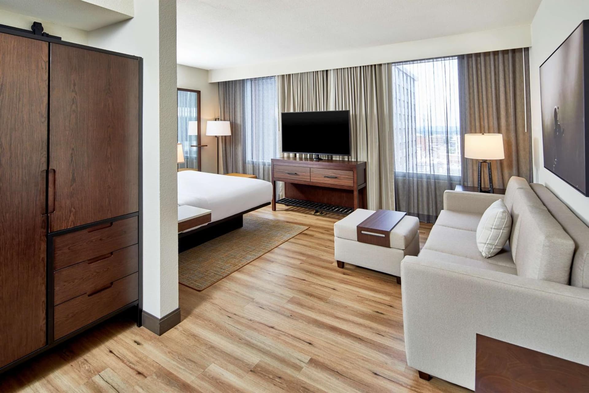 Embassy Suites by Hilton Nashville Downtown gallery photo in Nashville, TN — image 86