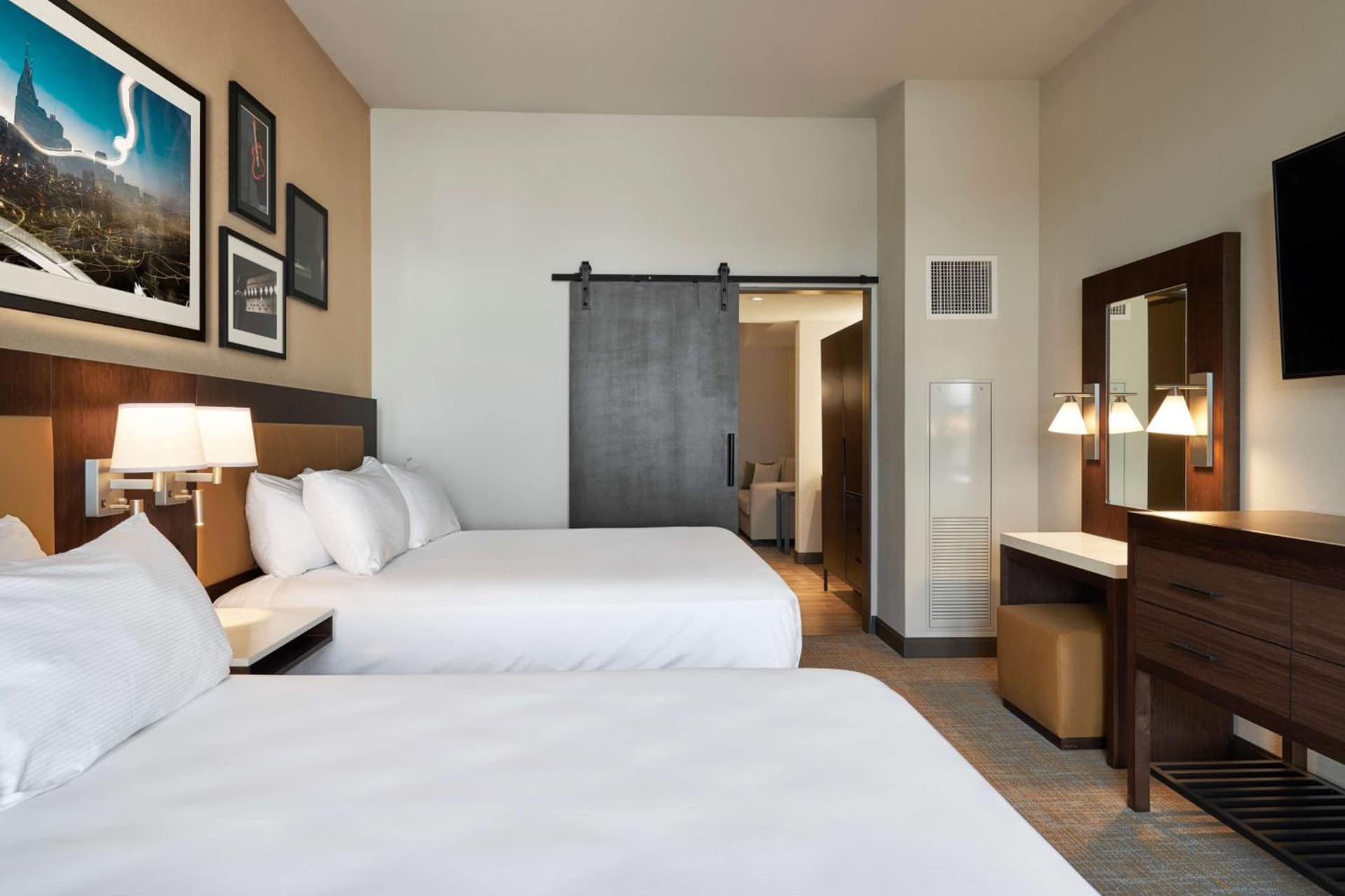Embassy Suites by Hilton Nashville Downtown gallery photo in Nashville, TN — image 47