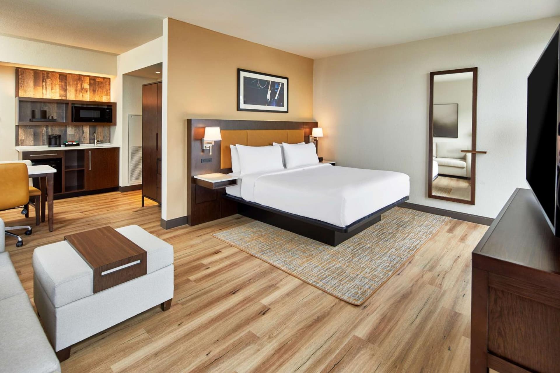 Embassy Suites by Hilton Nashville Downtown gallery photo in Nashville, TN — image 23