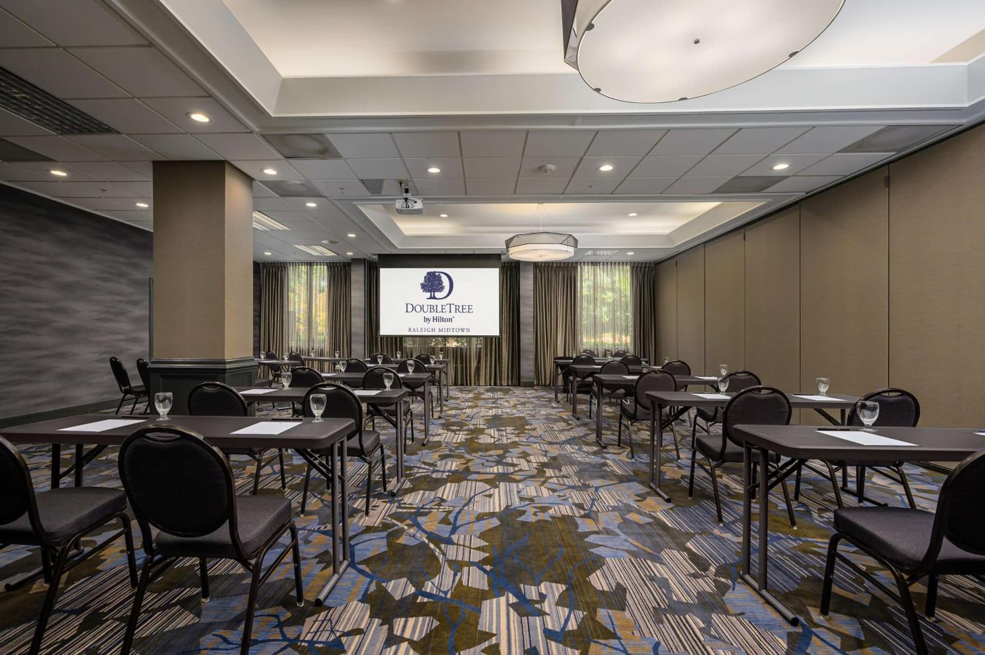 DoubleTree by Hilton Raleigh Midtown, NC gallery photo in Raleigh, NC — image 29