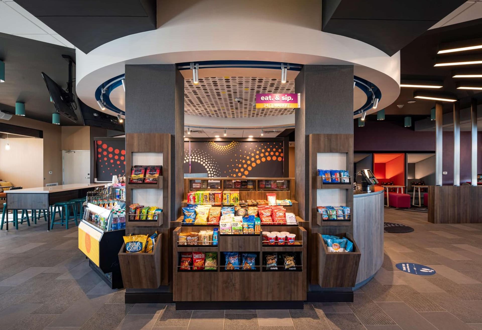 Tru By Hilton Phoenix Glendale Westgate gallery photo in Glendale, AZ — image 34