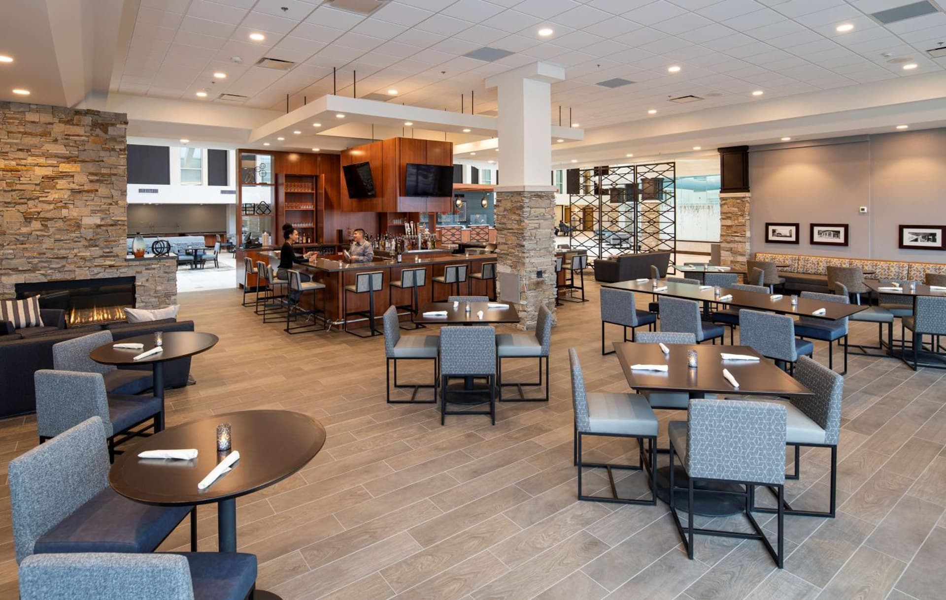 Doubletree By Hilton Madison East gallery photo in Madison, WI — image 32