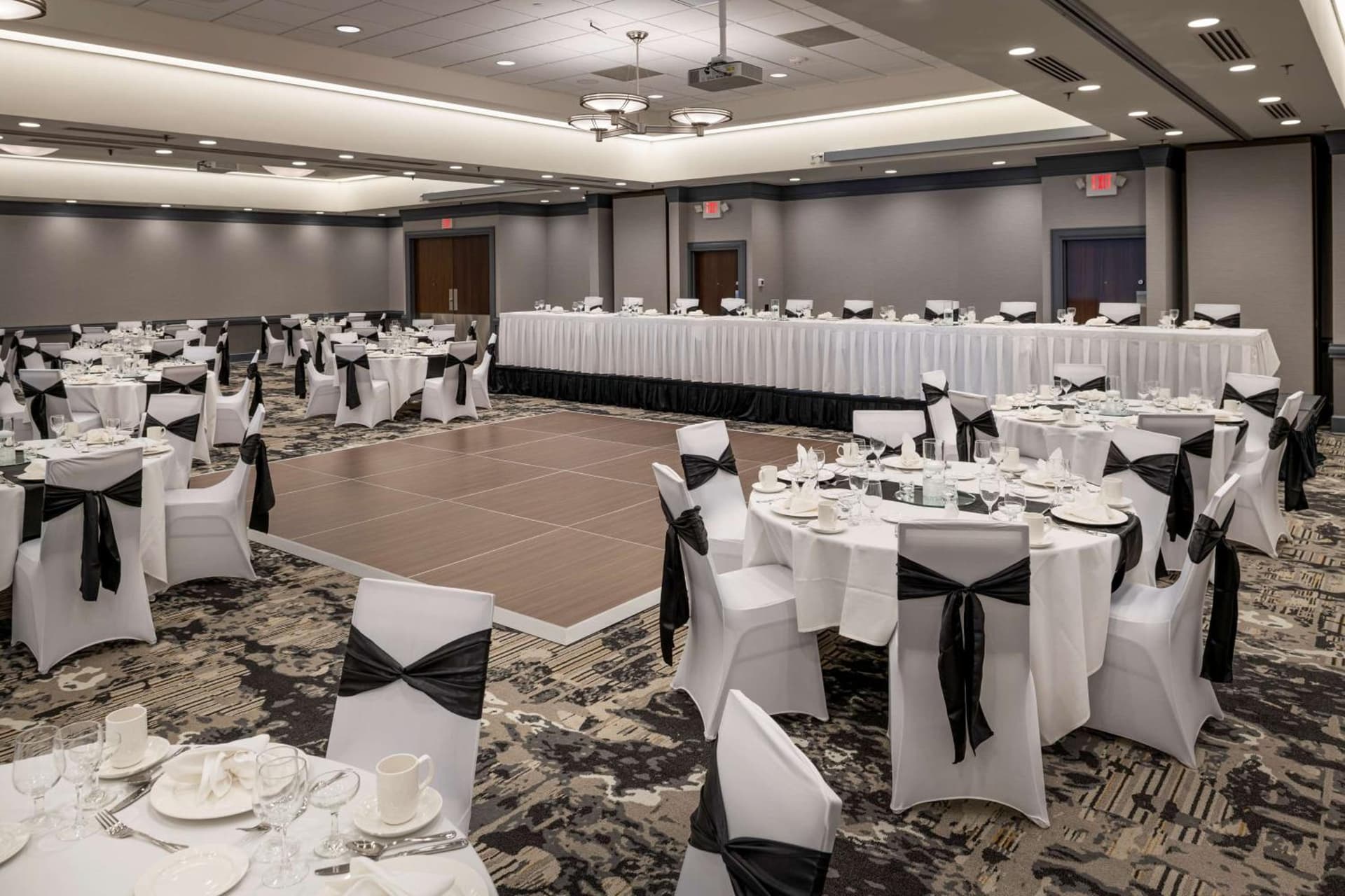 Doubletree By Hilton Madison East gallery photo in Madison, WI — image 31