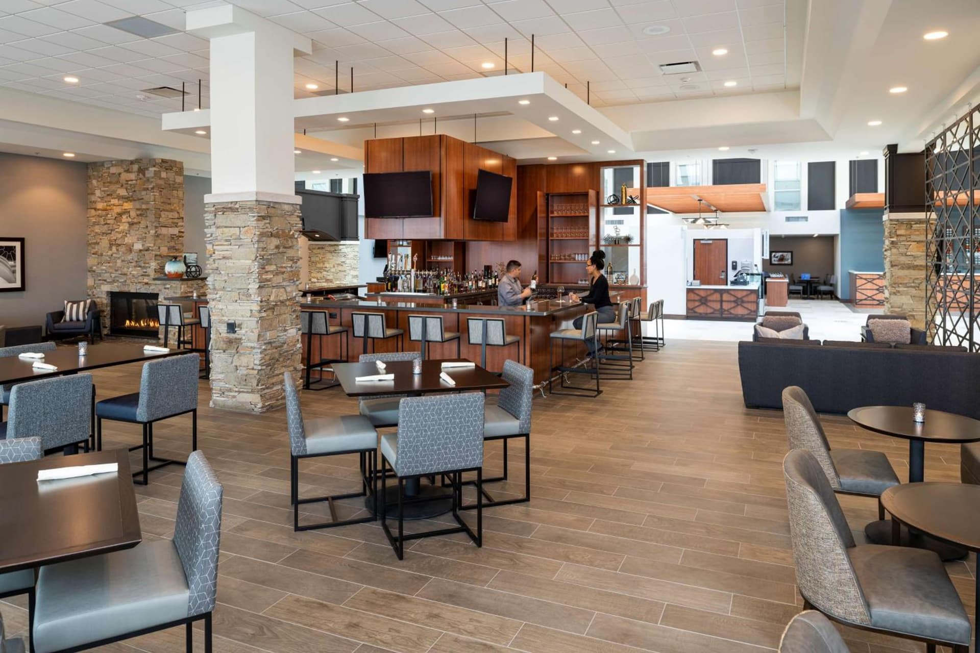 Doubletree By Hilton Madison East gallery photo in Madison, WI — image 62
