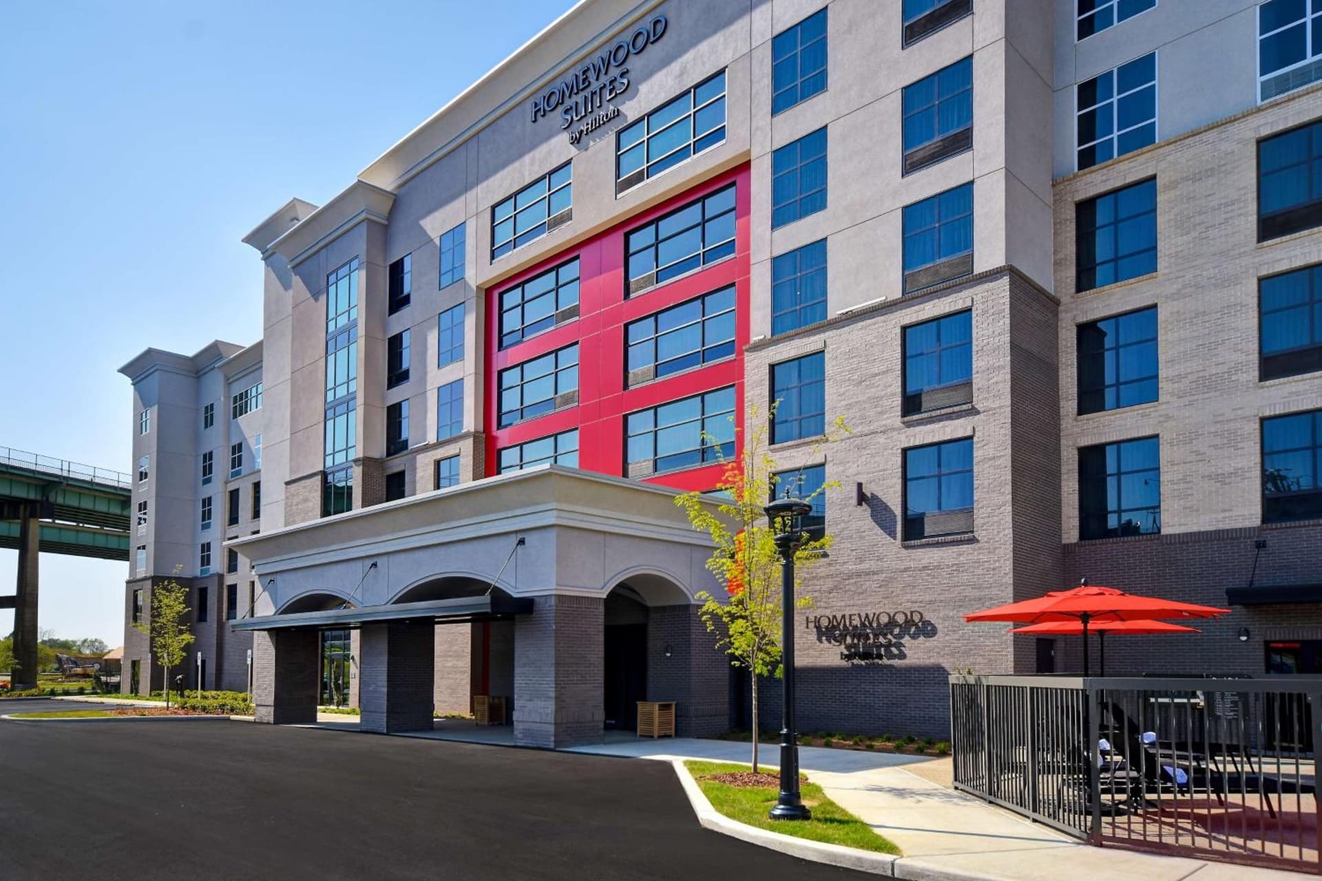 Homewood Suites by Hilton Tuscaloosa Downtown- Near Univ of Alabama interior in Tuscaloosa, AL — gallery photo 2