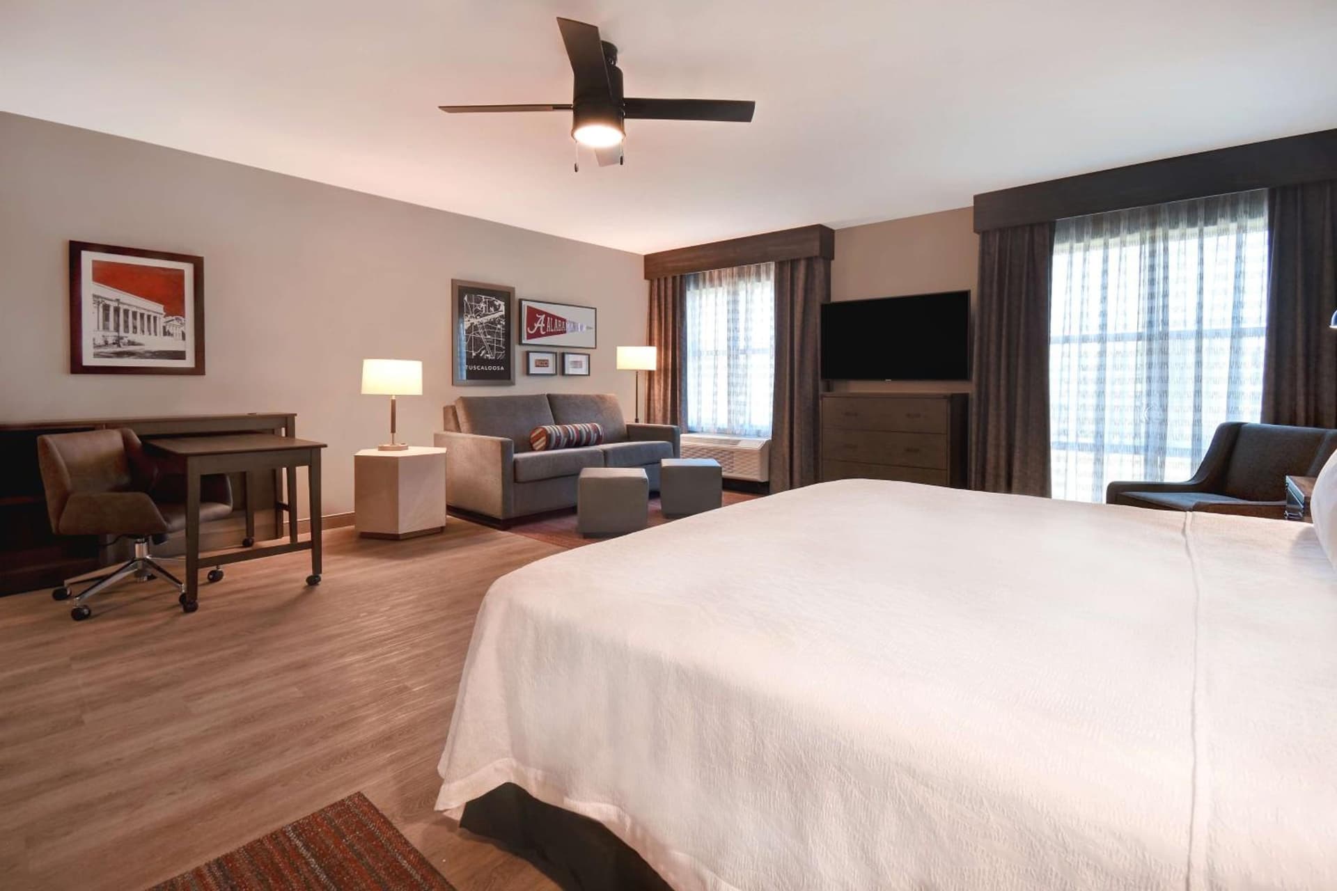Homewood Suites by Hilton Tuscaloosa Downtown- Near Univ of Alabama gallery photo in Tuscaloosa, AL — image 10