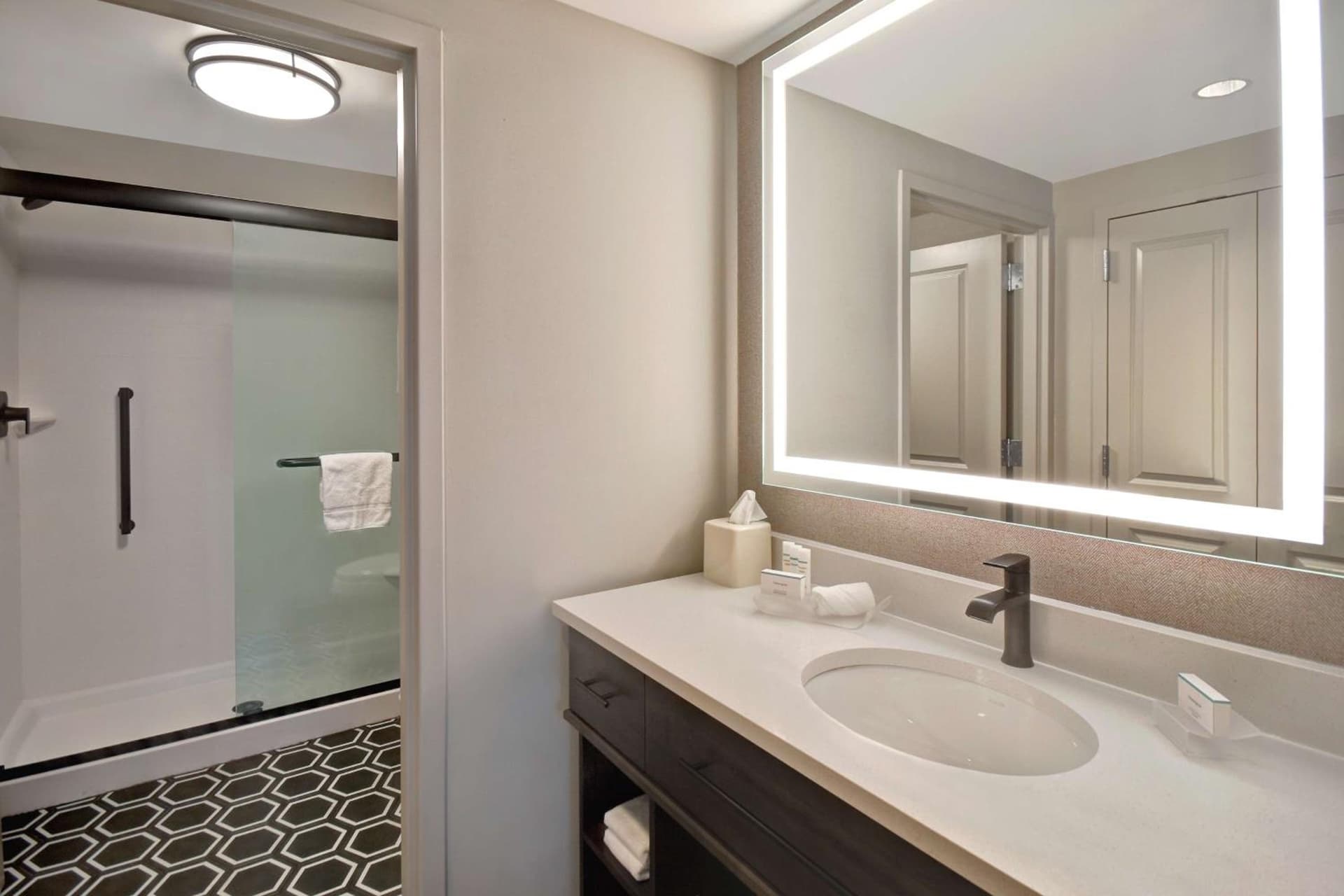 Homewood Suites by Hilton Tuscaloosa Downtown- Near Univ of Alabama gallery photo in Tuscaloosa, AL — image 6