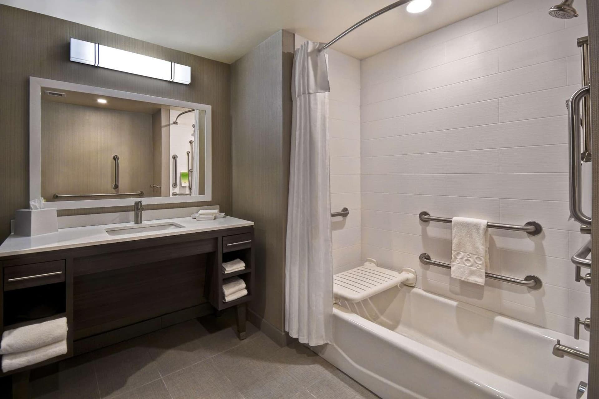 Home2 Suites By Hilton Bowling Green, Oh interior in Bowling Green, OH — gallery photo 2