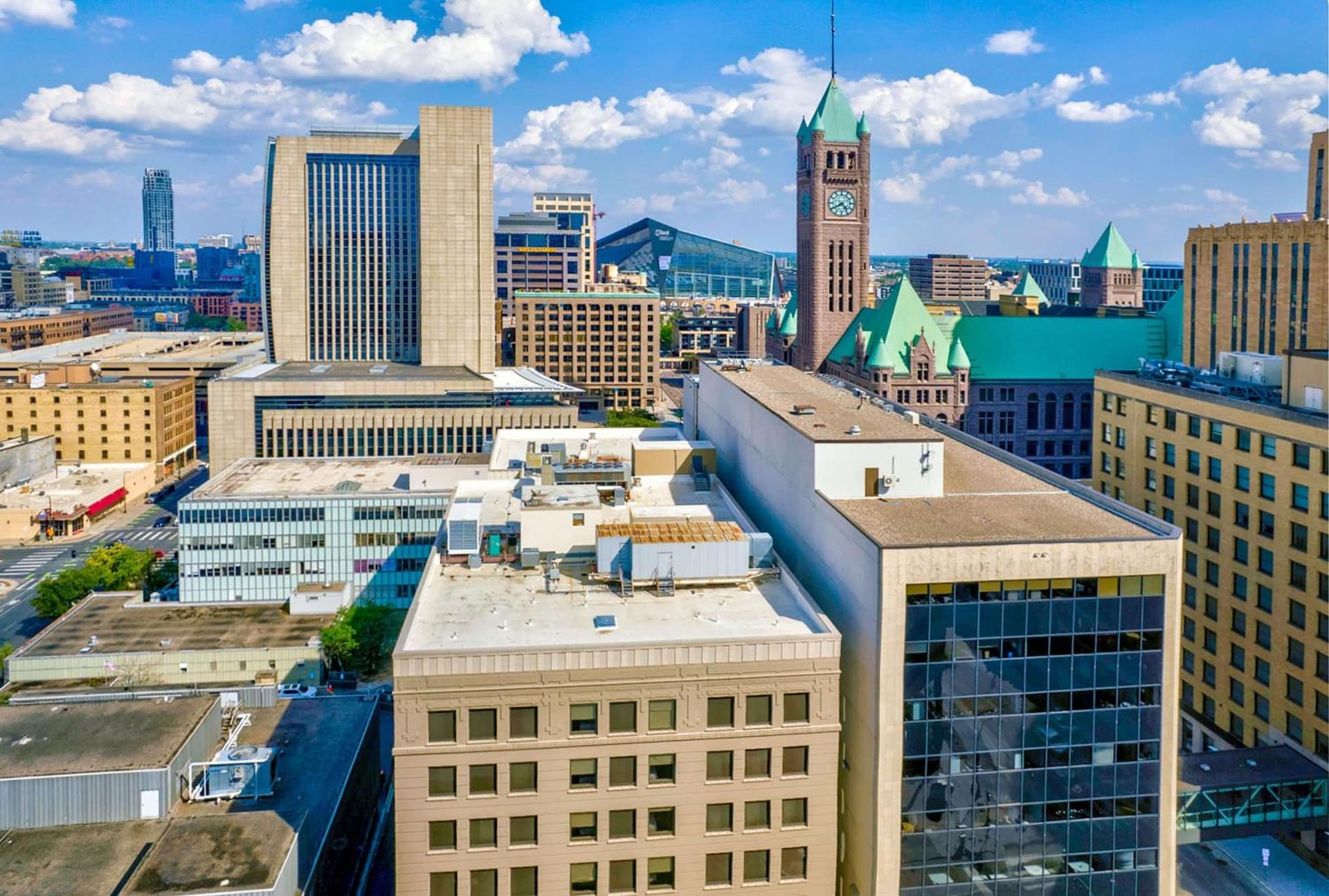 Home2 Suites by Hilton Minneapolis Downtown property views in Minneapolis, MN — gallery photo 3