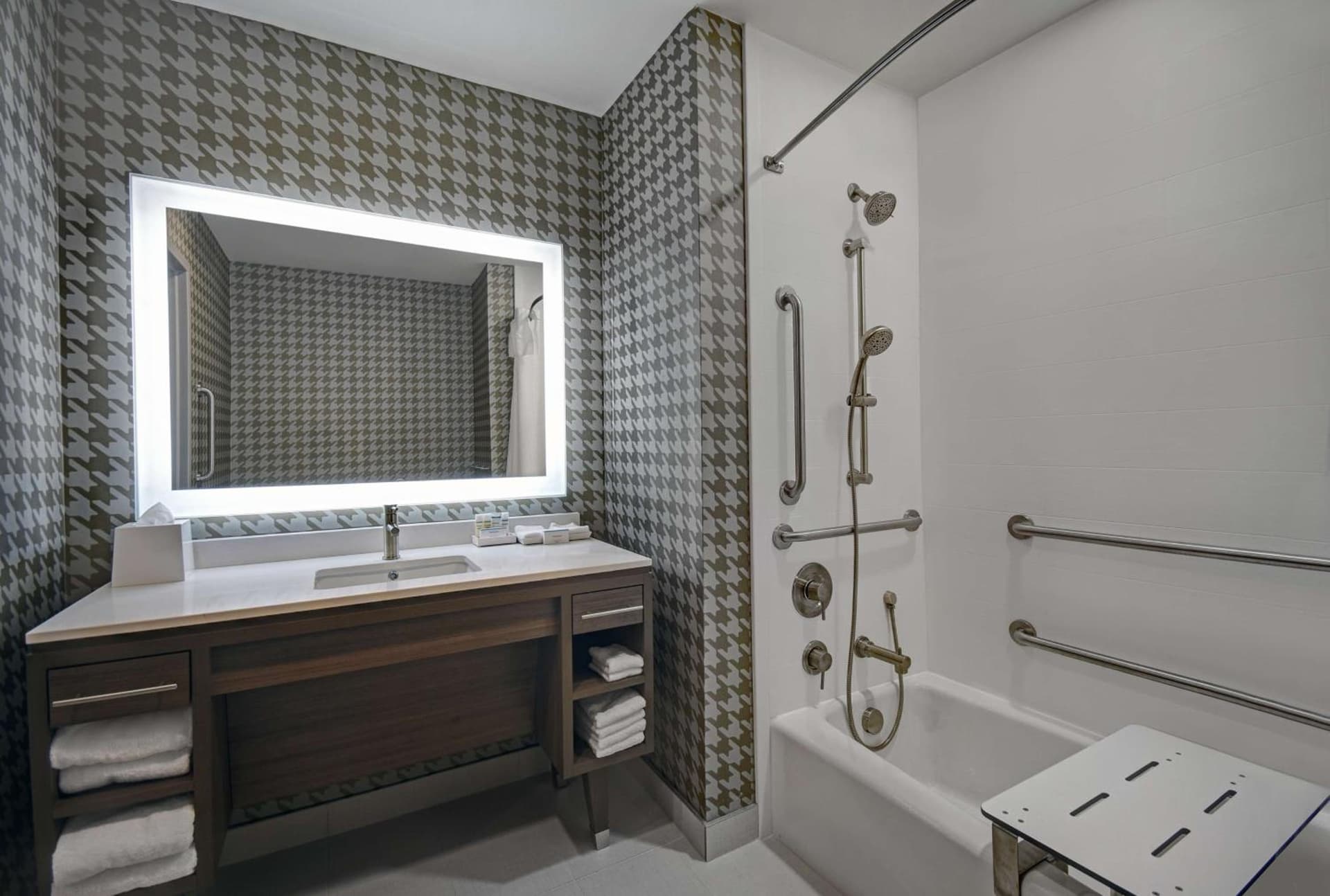 Home2 Suites By Hilton Raleigh North I-540 gallery photo in Raleigh, NC — image 8