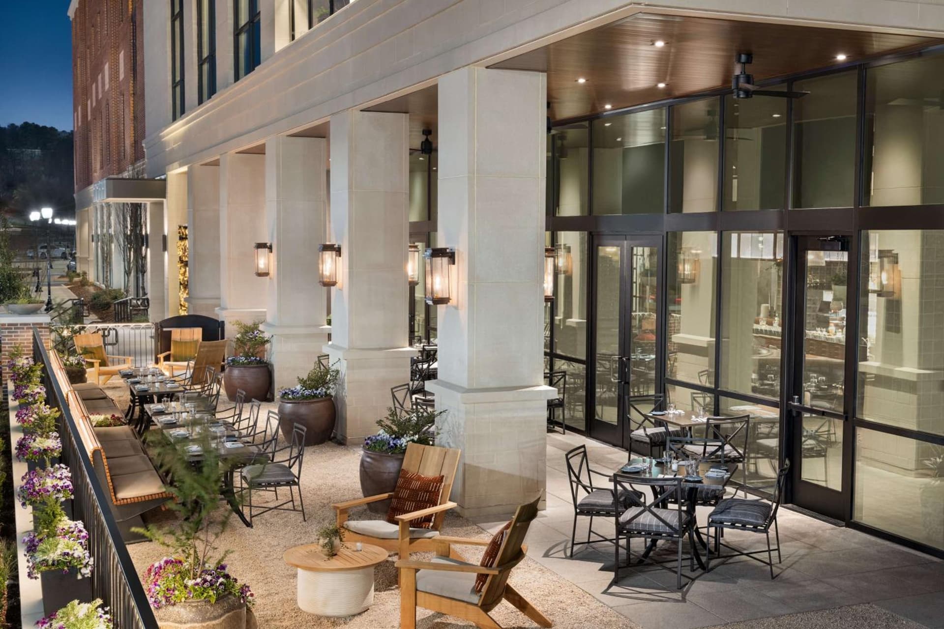 Valley Hotel Homewood Birmingham - Curio Collection By Hilton gallery photo in Birmingham, AL — image 37