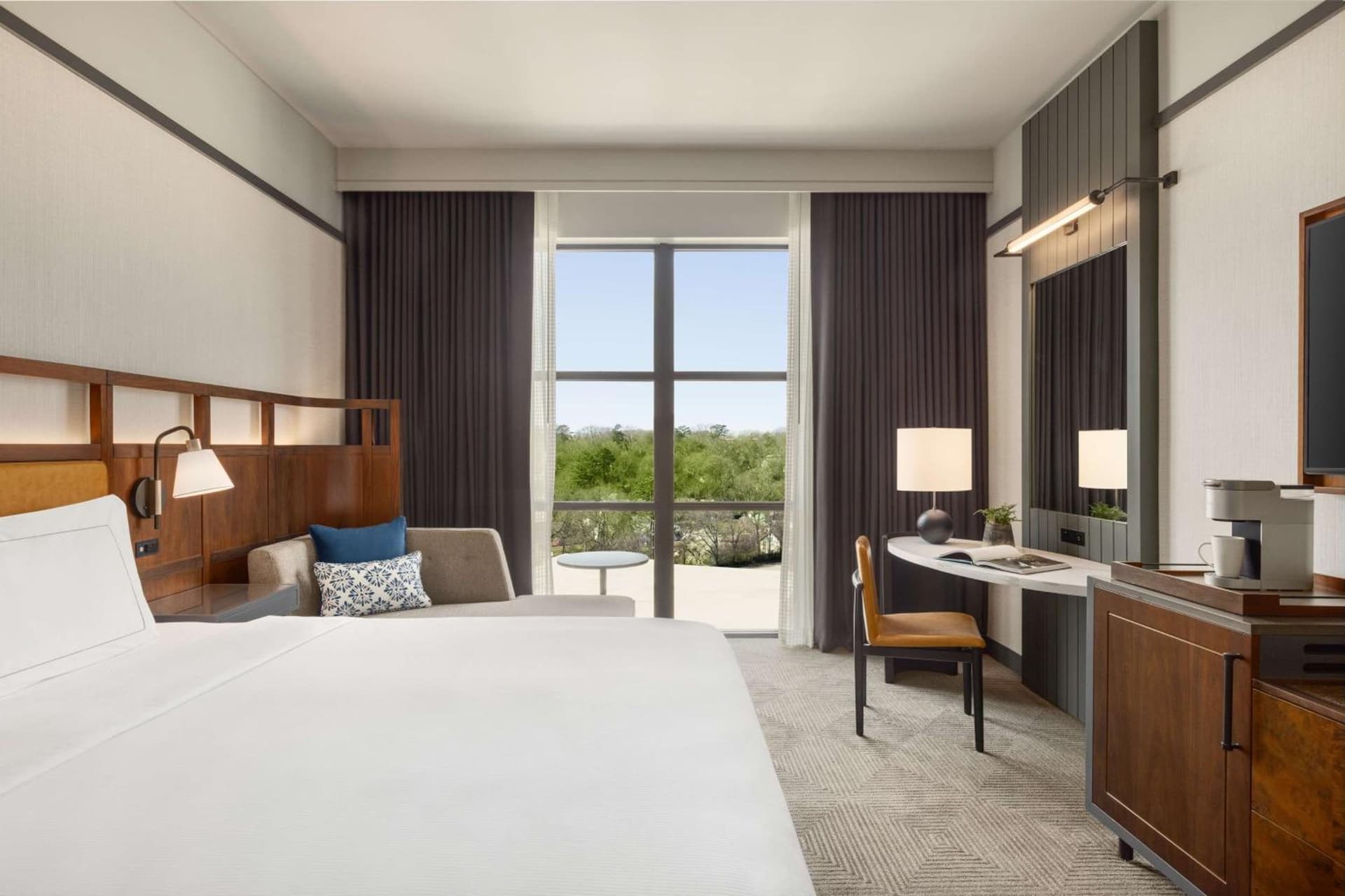 Valley Hotel Homewood Birmingham - Curio Collection By Hilton gallery photo in Birmingham, AL — image 41