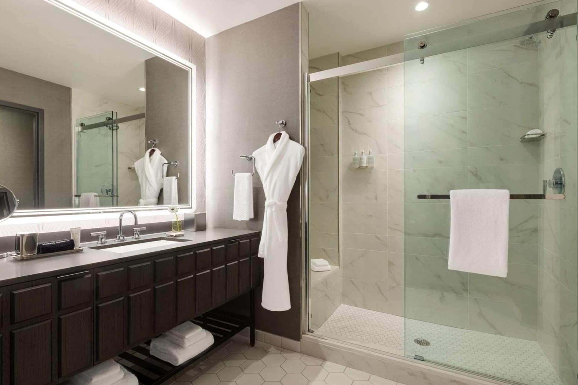 Valley Hotel Homewood Birmingham - Curio Collection By Hilton gallery photo in Birmingham, AL — image 7