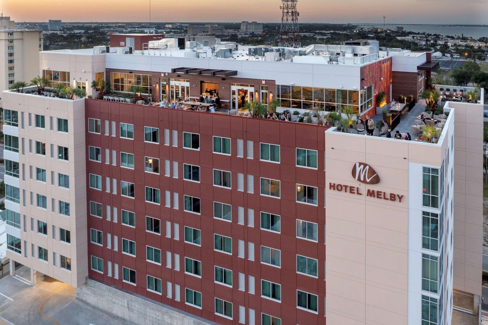 Hotel Melby Downtown Melbourne Tapestry Collection By Hilton interior in Melbourne, FL — gallery photo 2