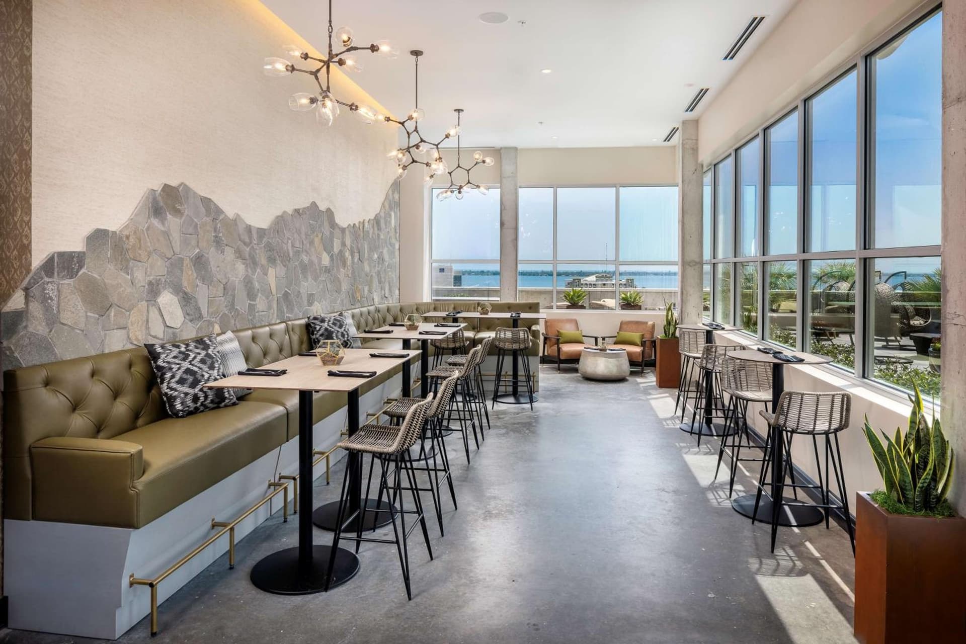Hotel Melby Downtown Melbourne Tapestry Collection By Hilton gallery photo in Melbourne, FL — image 33