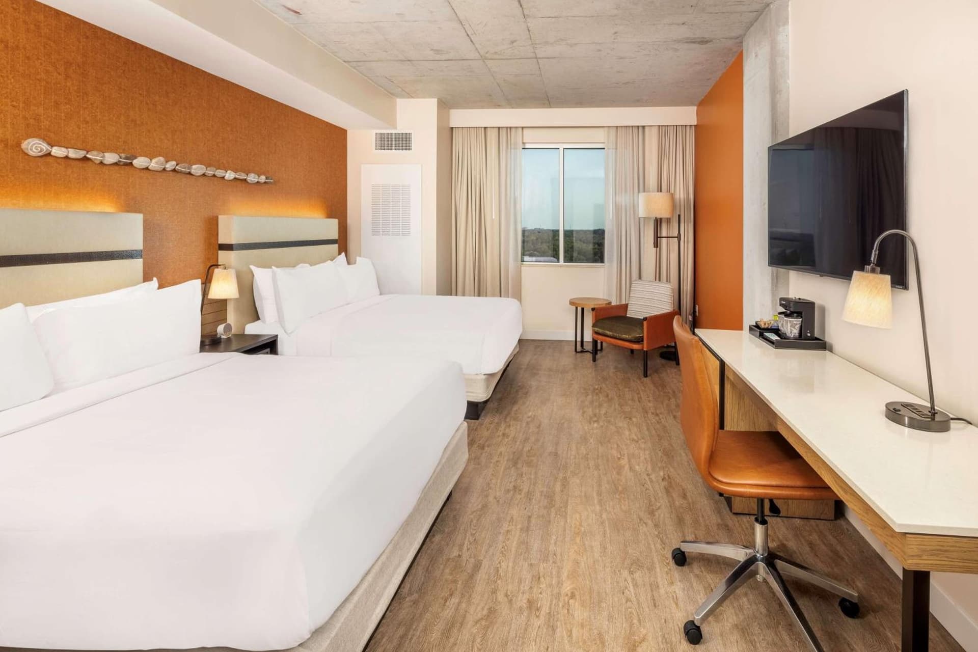 Hotel Melby Downtown Melbourne Tapestry Collection By Hilton gallery photo in Melbourne, FL — image 29