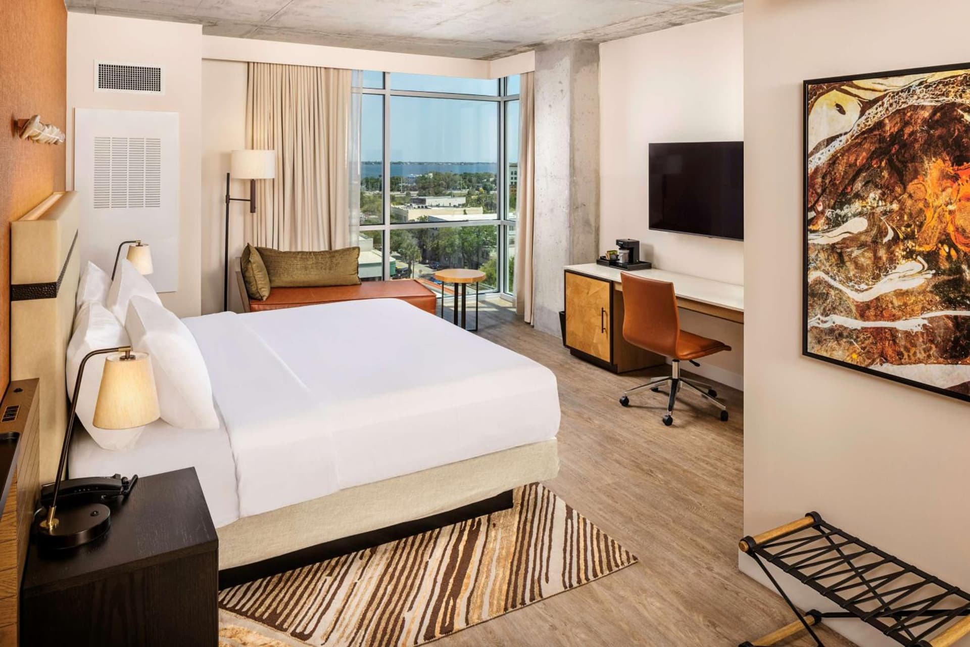 Hotel Melby Downtown Melbourne Tapestry Collection By Hilton gallery photo in Melbourne, FL — image 11