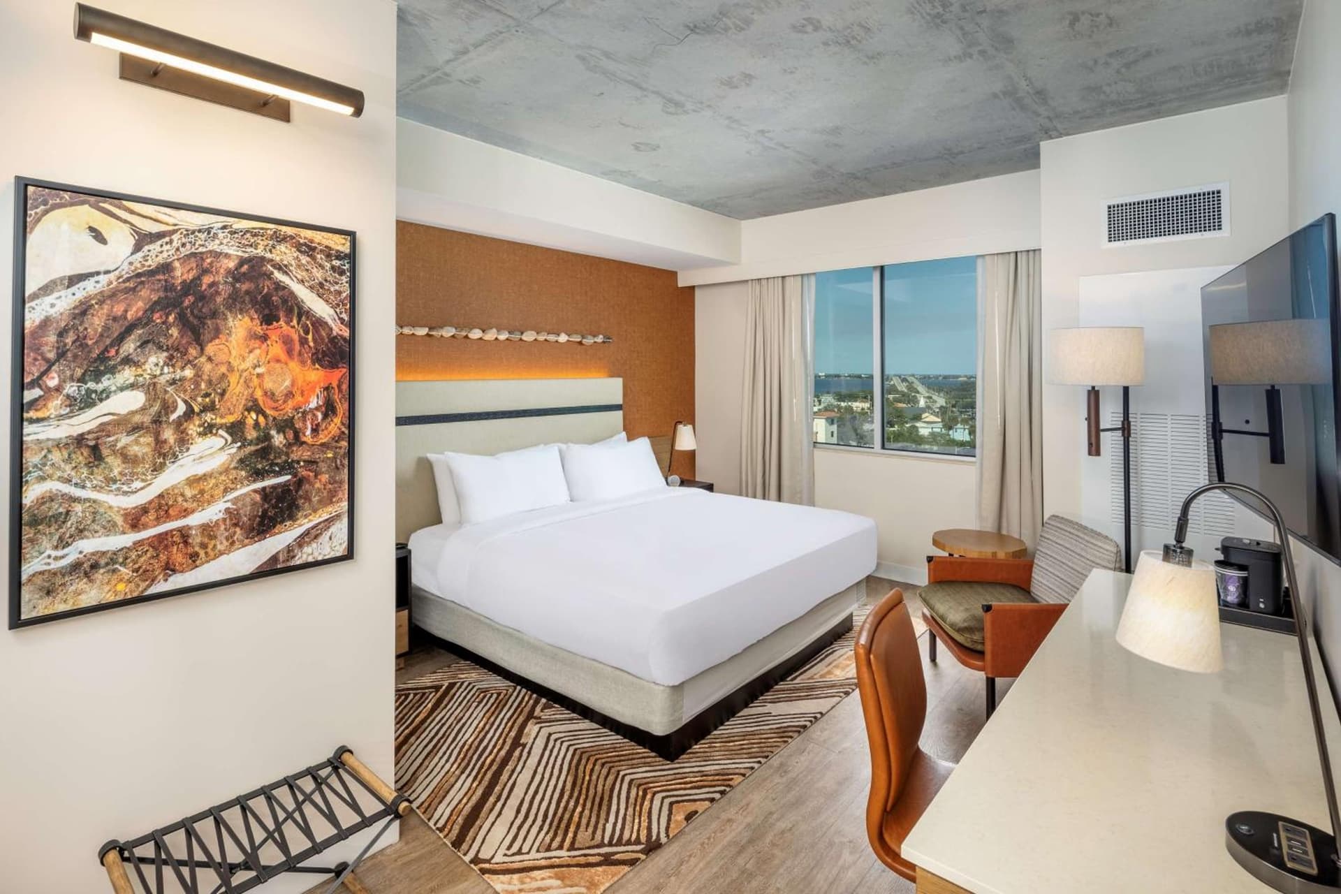 Hotel Melby Downtown Melbourne Tapestry Collection By Hilton gallery photo in Melbourne, FL — image 12