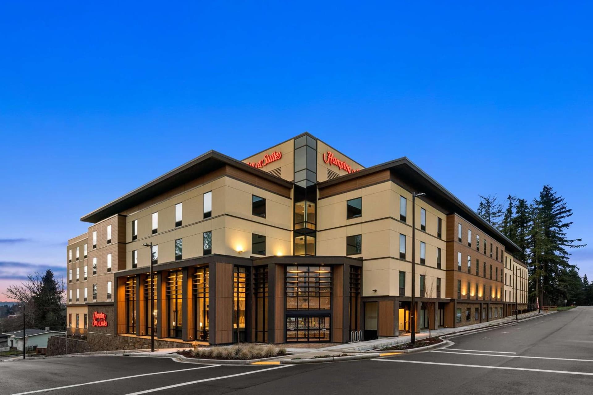 Hampton Inn & Suites Tigard property views in Tigard, OR — gallery photo 3
