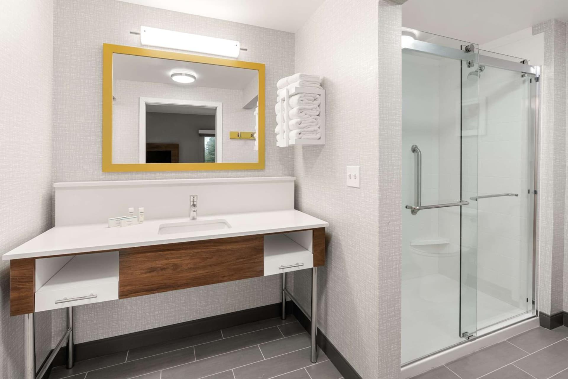 Hampton Inn & Suites Tigard gallery photo in Tigard, OR — image 12