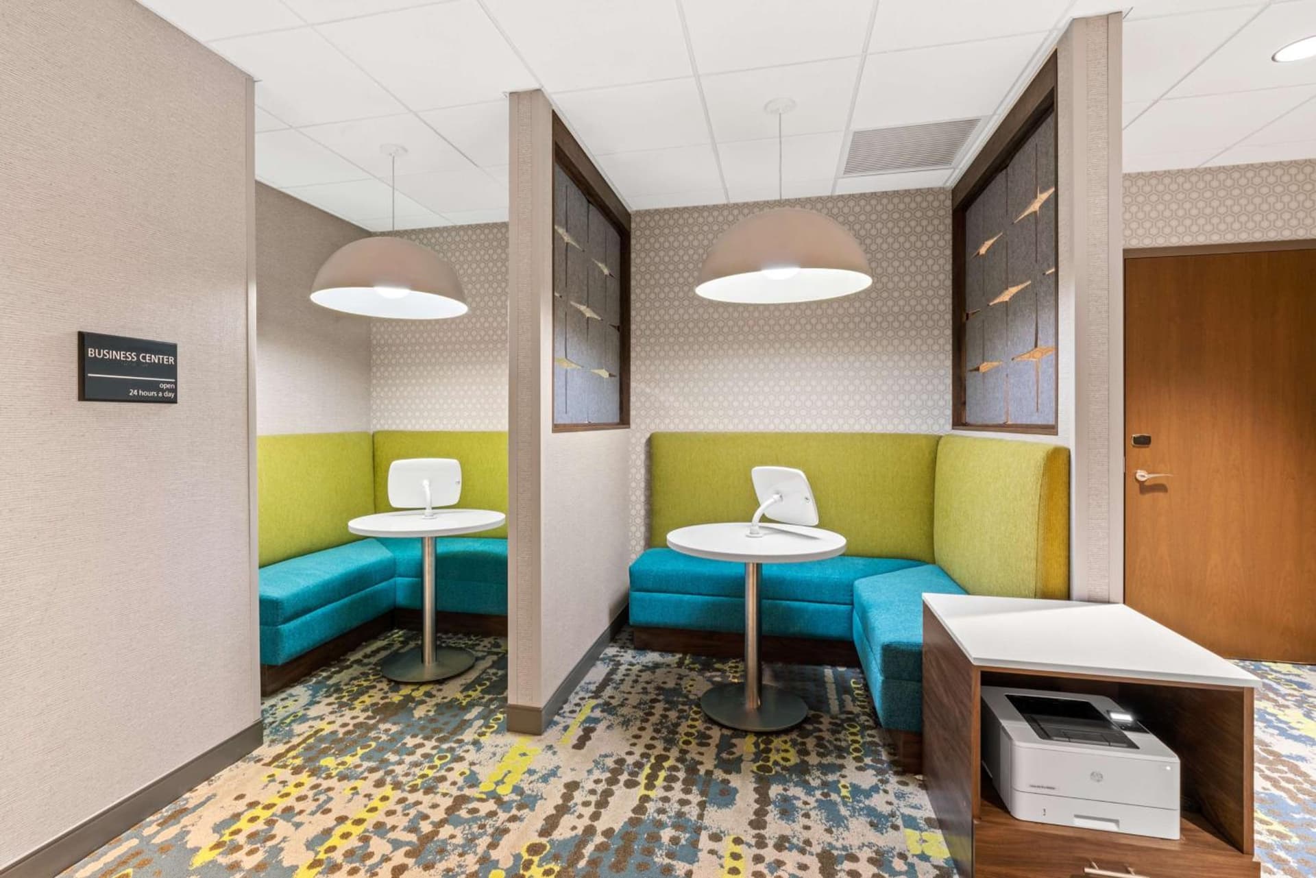 Hampton Inn & Suites Tigard gallery photo in Tigard, OR — image 13