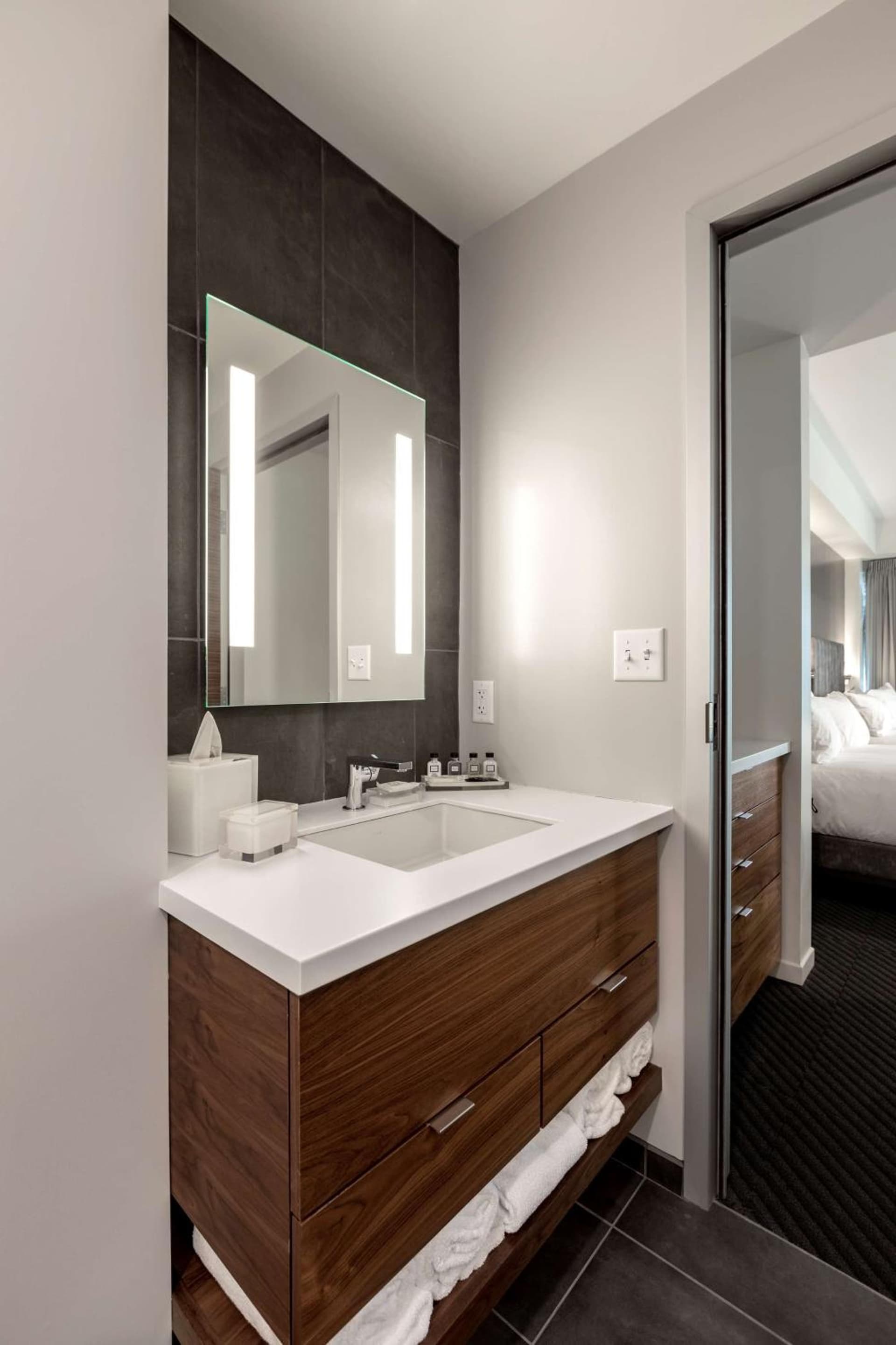 Hotel Chauncey Iowa City, Tapestry Collection by Hilton gallery photo in Iowa City, IA — image 33