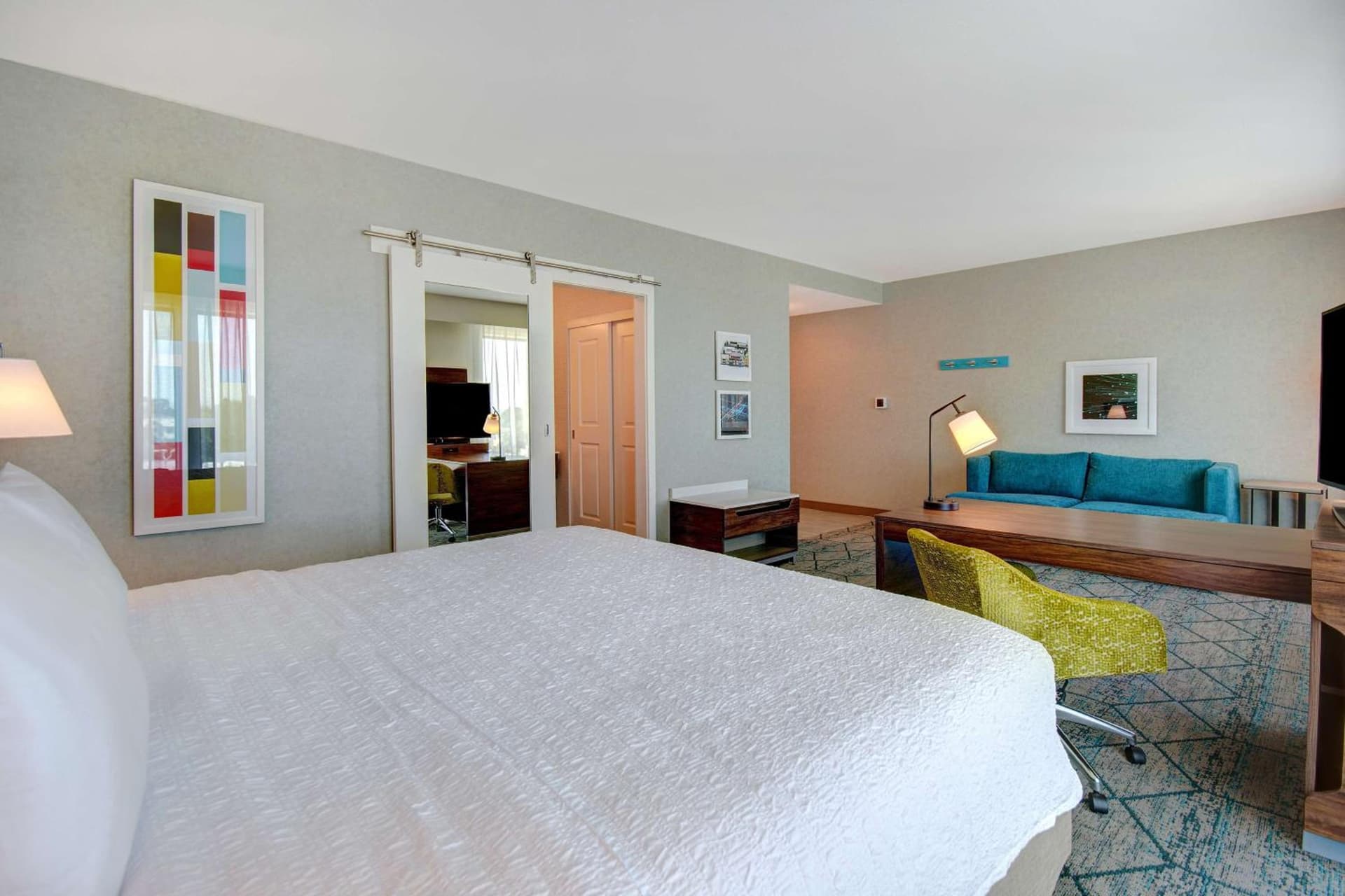 Hampton Inn & Suites Sunnyvale-Silicon Valley, Ca interior in Sunnyvale, CA — gallery photo 2