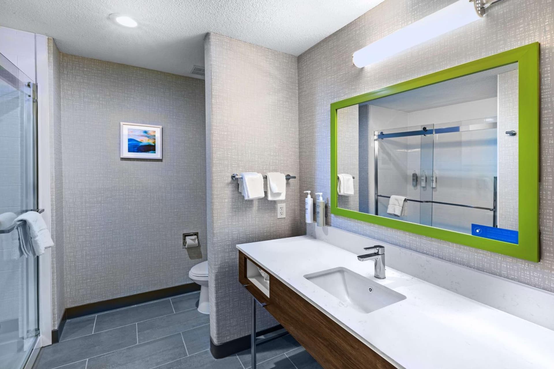 Hampton Inn & Suites Dallas I-30 Cockrell Hill, Tx gallery photo in Dallas, TX — image 24