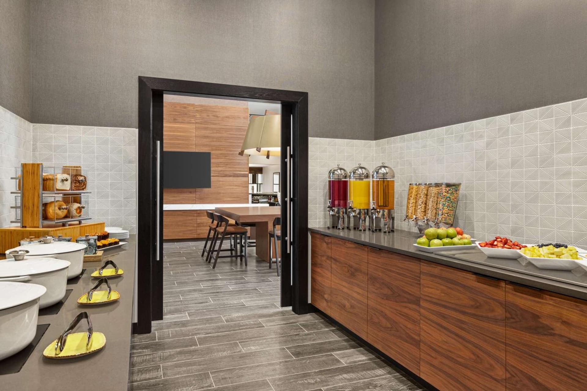 Doubletree By Hilton Columbus Dublin gallery photo in Dublin, OH — image 15