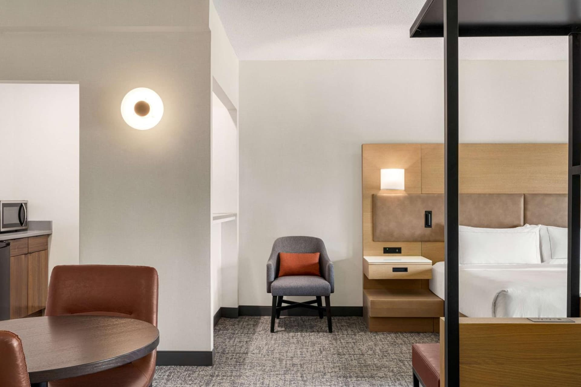 Doubletree By Hilton Columbus Dublin gallery photo in Dublin, OH — image 35