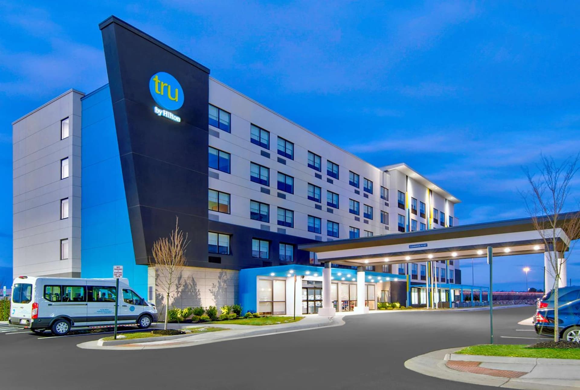 Tru By Hilton Ashburn One Loudoun, Va featured exterior or lobby in Ashburn, VA — similar hotel