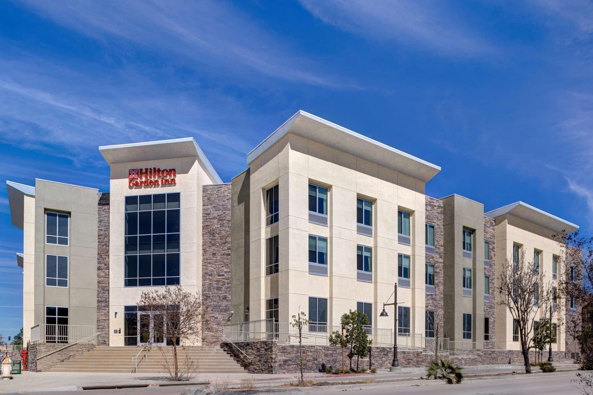 Hilton Garden Inn Temecula interior in Temecula, CA — gallery photo 2