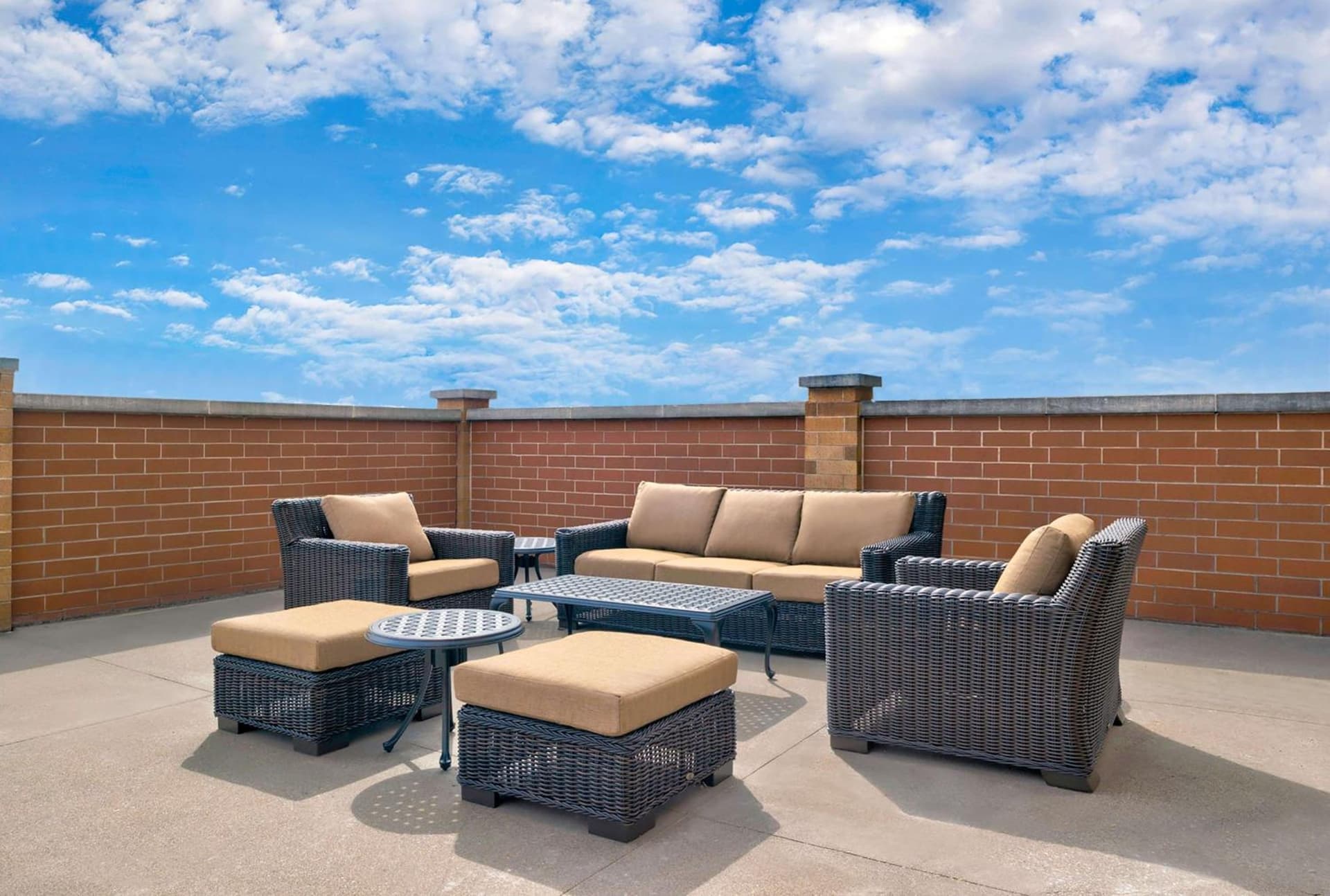 DoubleTree by Hilton Davenport gallery photo in Davenport, IA — image 78