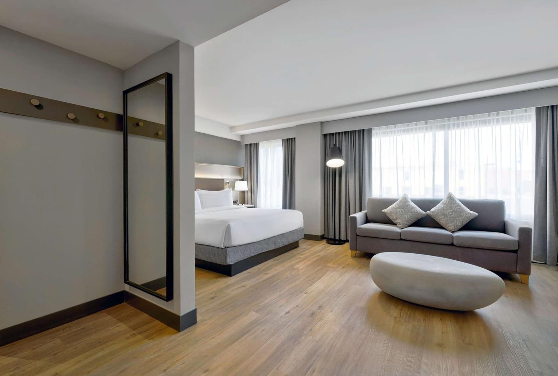 DoubleTree by Hilton Davenport interior in Davenport, IA — gallery photo 2