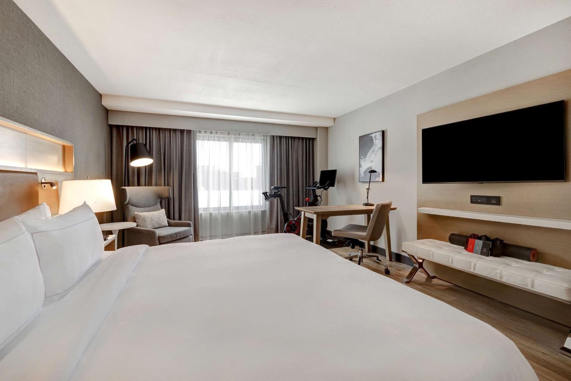 DoubleTree by Hilton Davenport gallery photo in Davenport, IA — image 71