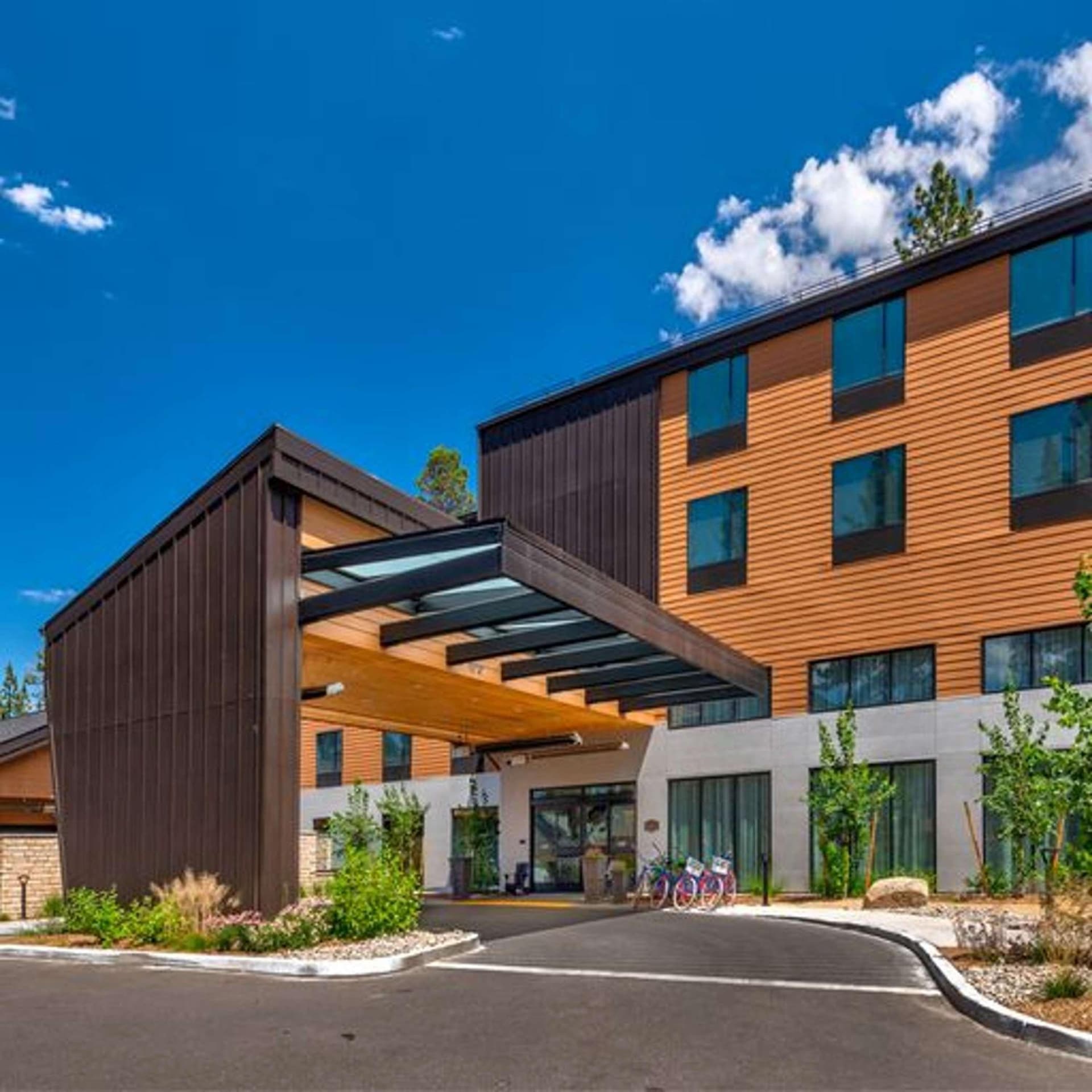 Hampton Inn & Suites South Lake Tahoe property views in South Lake Tahoe, CA — gallery photo 3
