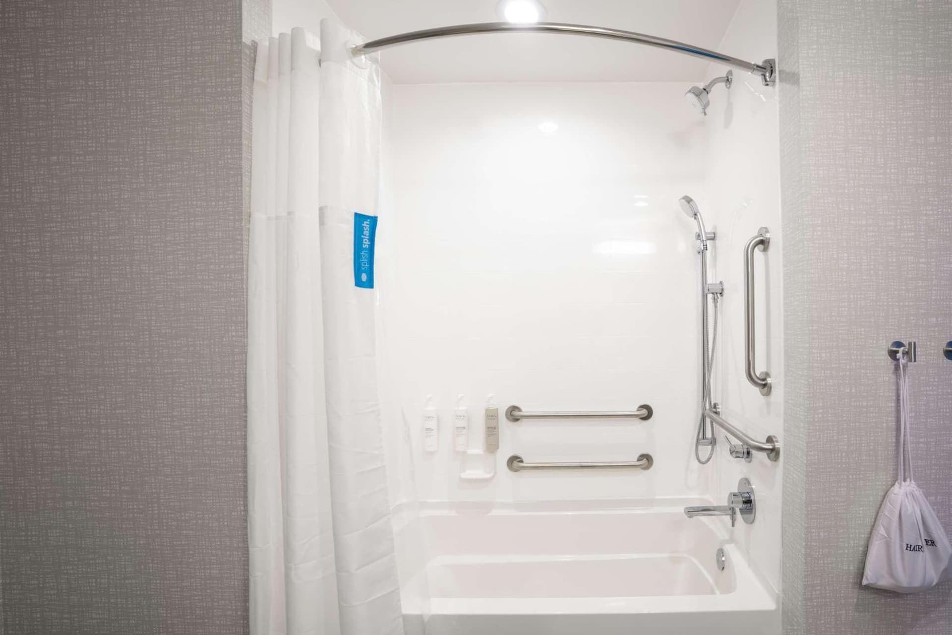 Hampton Inn By Hilton Huntley Chicago gallery photo in Huntley, IL — image 9