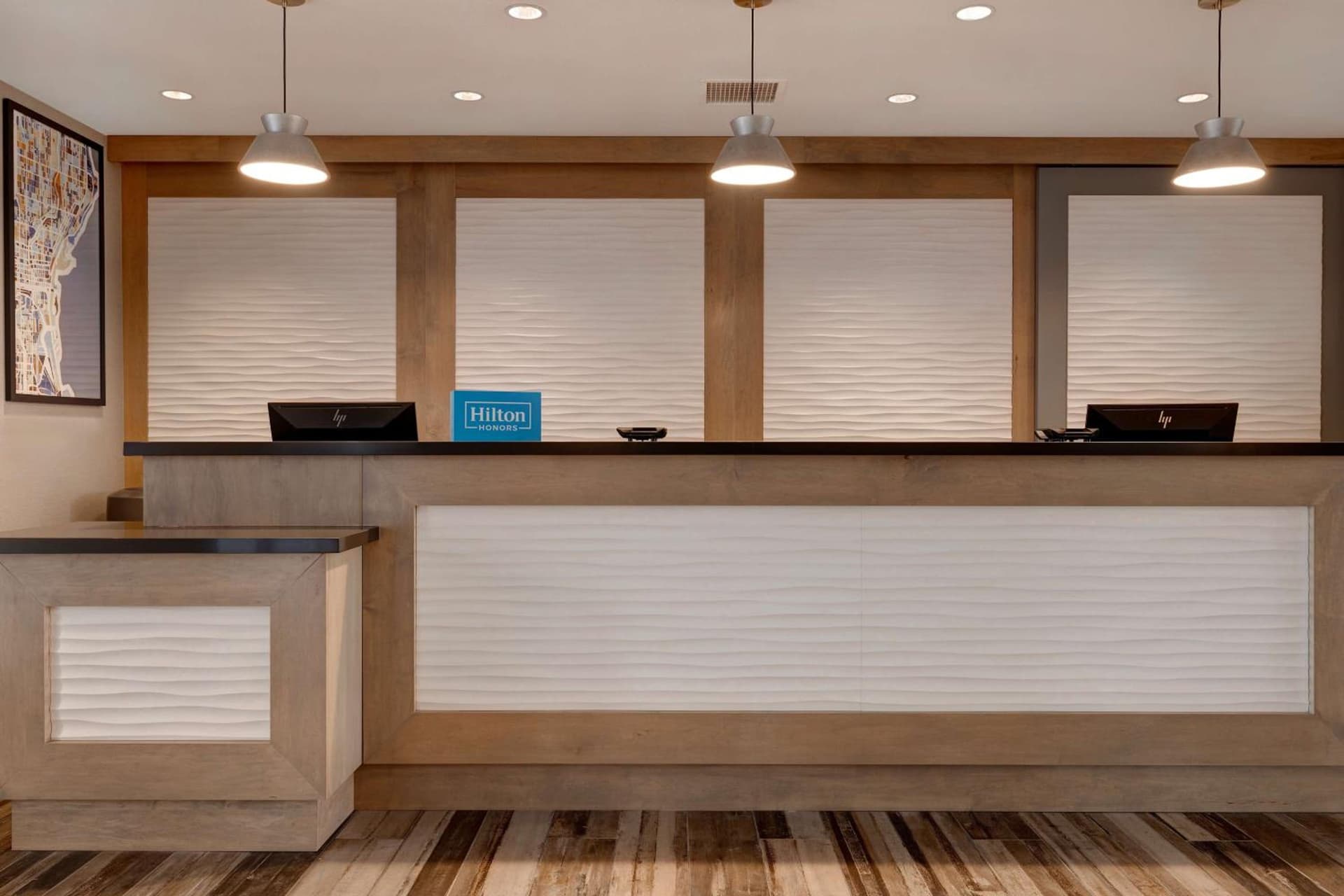 Homewood Suites By Hilton Oak Creek Milwaukee gallery photo in Oak Creek, WI — image 4