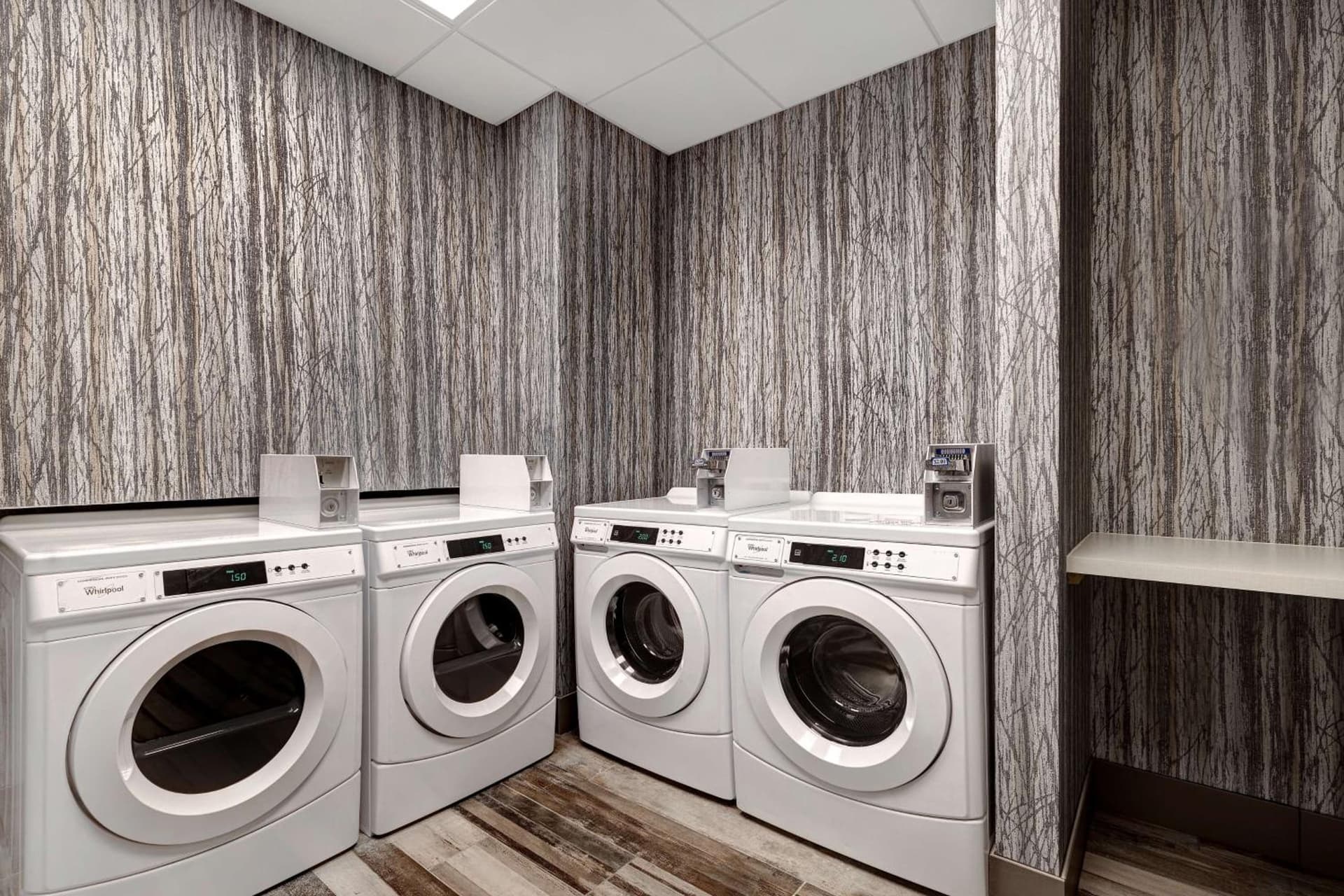 Homewood Suites By Hilton Oak Creek Milwaukee gallery photo in Oak Creek, WI — image 14