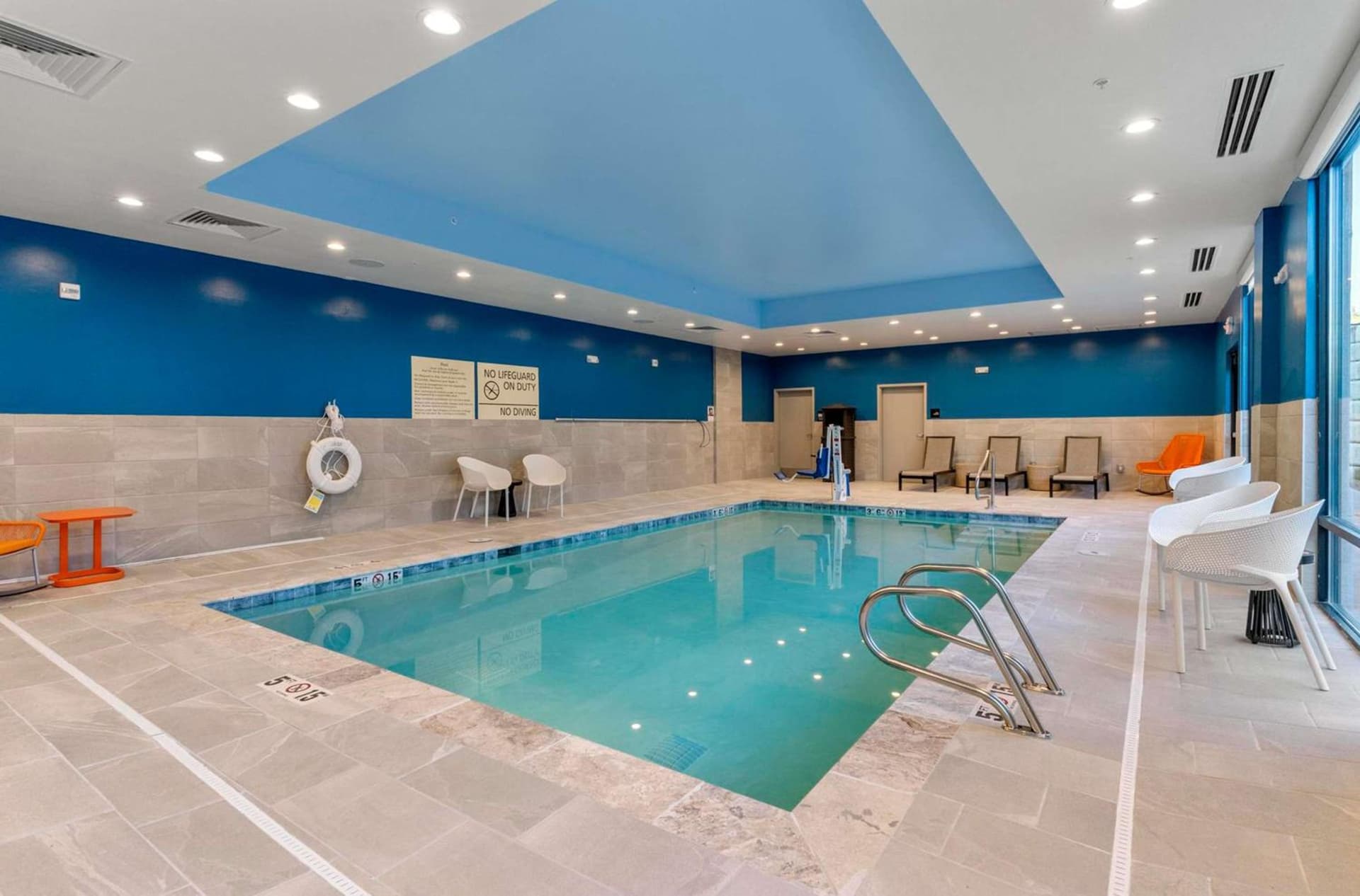 Hampton Inn Colorado Springs Northeast property views in Colorado Springs, CO — gallery photo 3