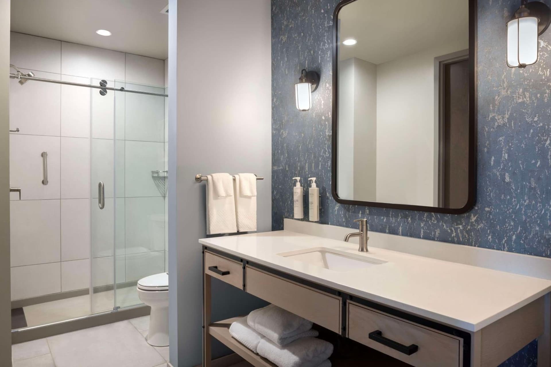 Embassy Suites By Hilton Bowling Green gallery photo in Bowling Green, KY — image 21