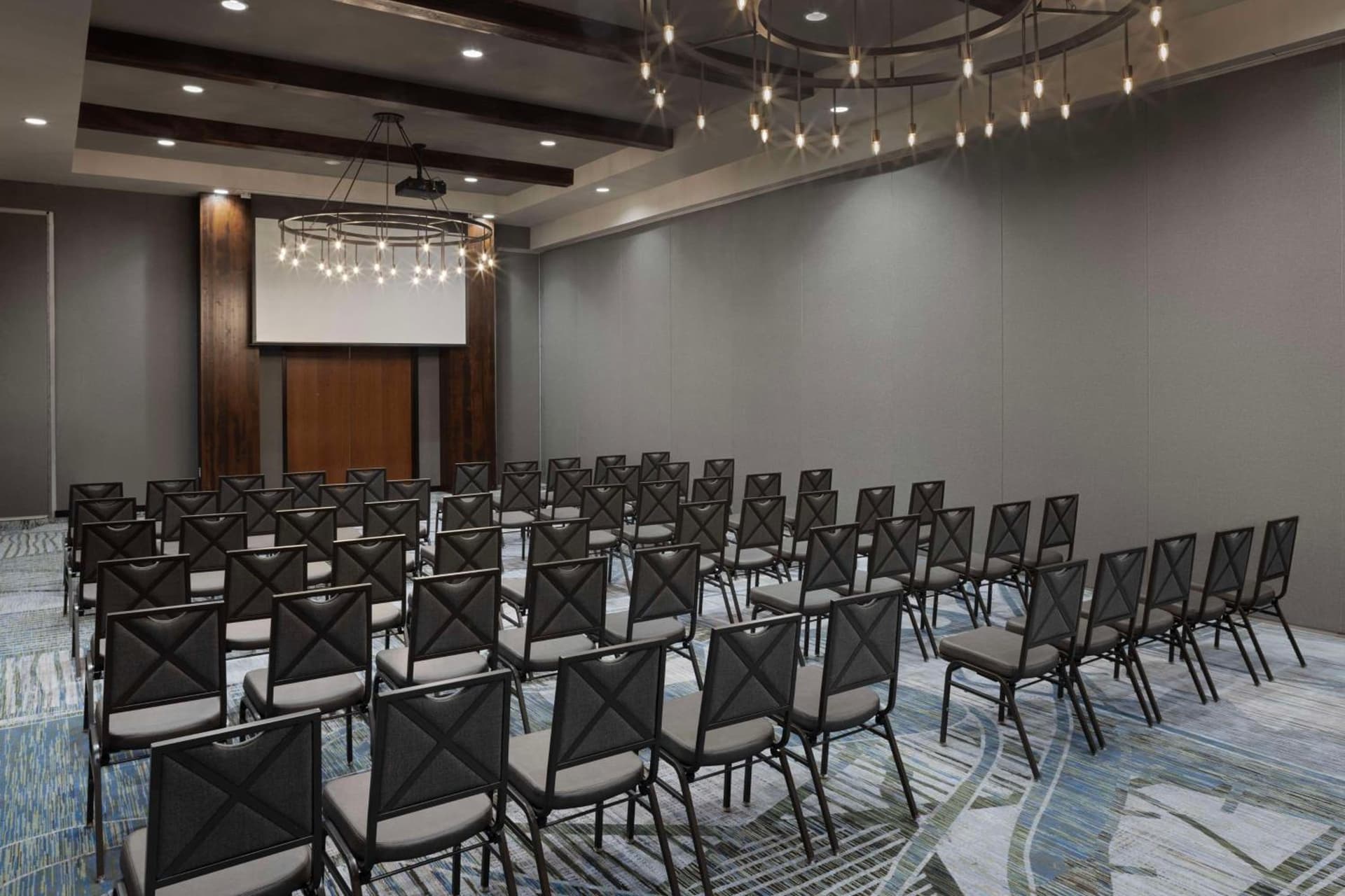 Embassy Suites By Hilton Bowling Green gallery photo in Bowling Green, KY — image 32