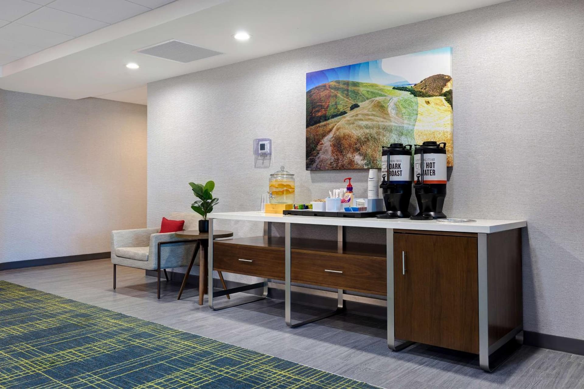 Hampton Inn & Suites Marina gallery photo in Marina, CA — image 19