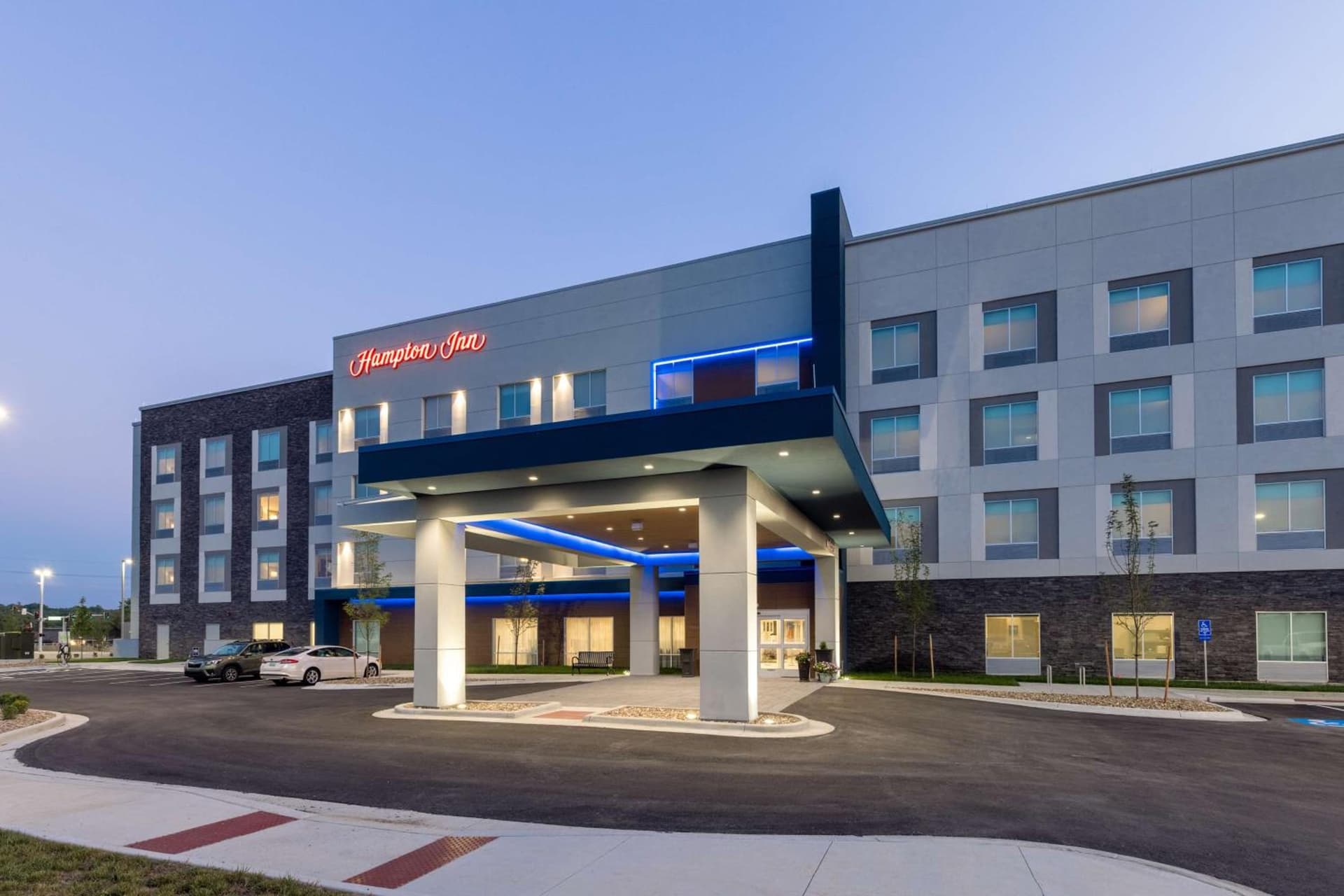 Hampton Inn Kansas City Southeast, Mo interior in Kansas City, MO — gallery photo 2