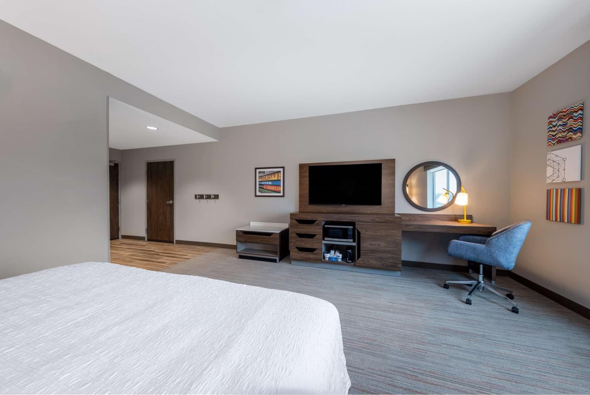 Hampton Inn Kansas City Southeast, Mo interior in Kansas City, MO — gallery photo 2